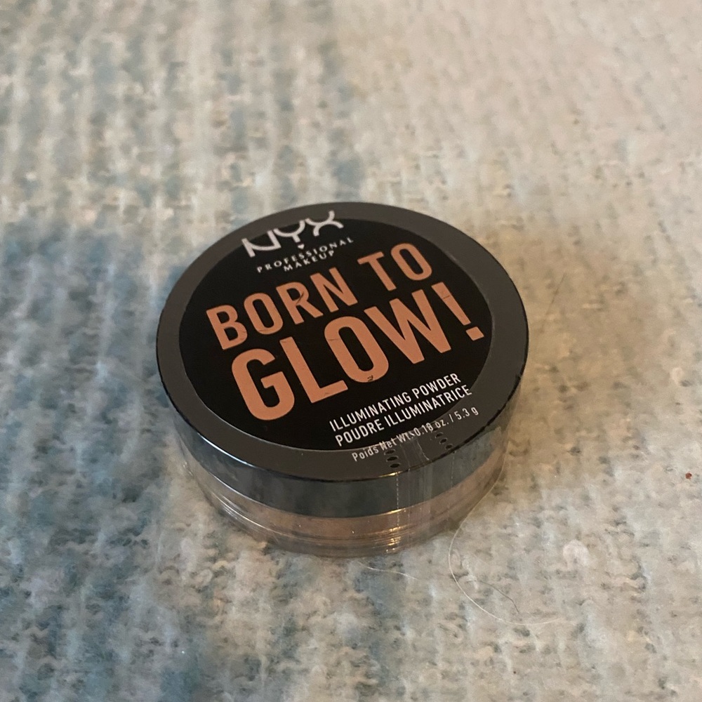 NYX BORN TO GLOW!